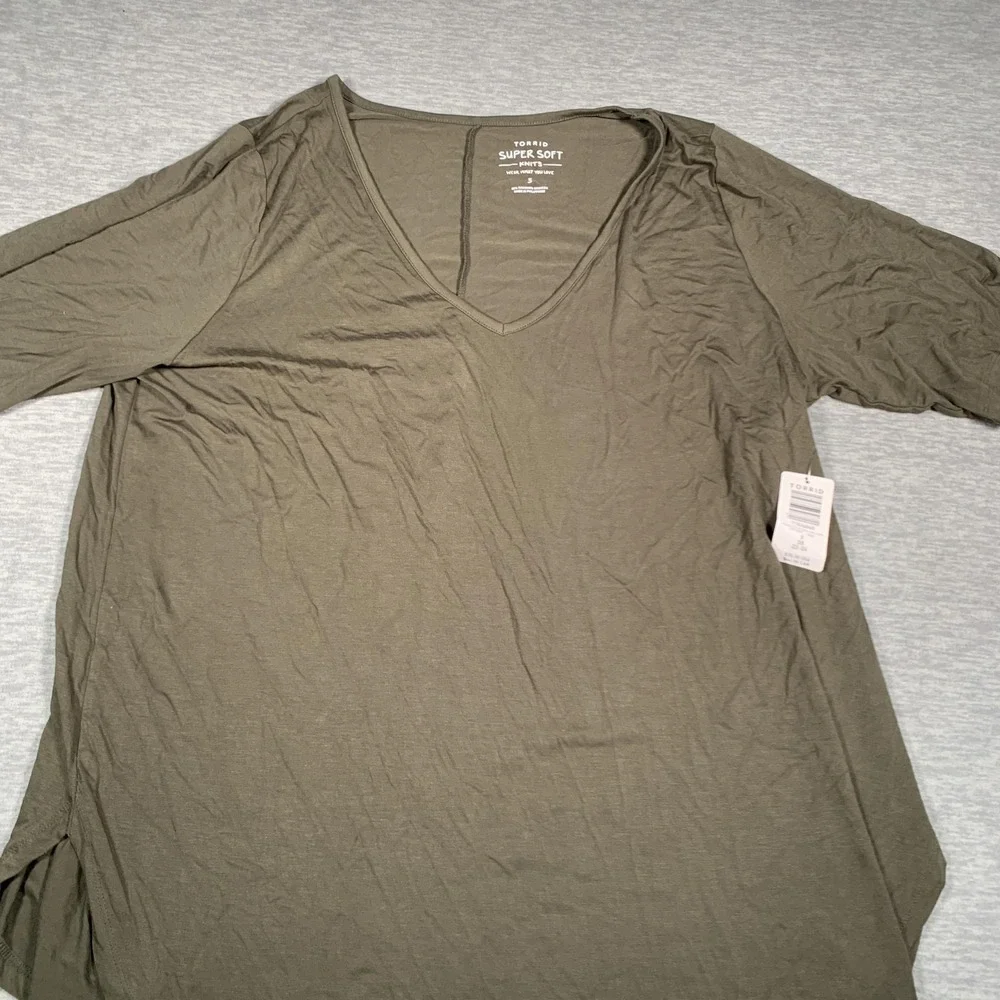 Torrid Shirt Womens‎ 3X Olive Green Super Soft V Neck Tunic Top Plus Size 22-24